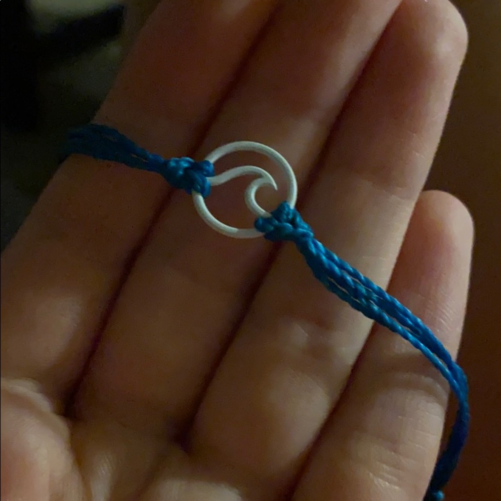 blue waterproof pura vida bracelet